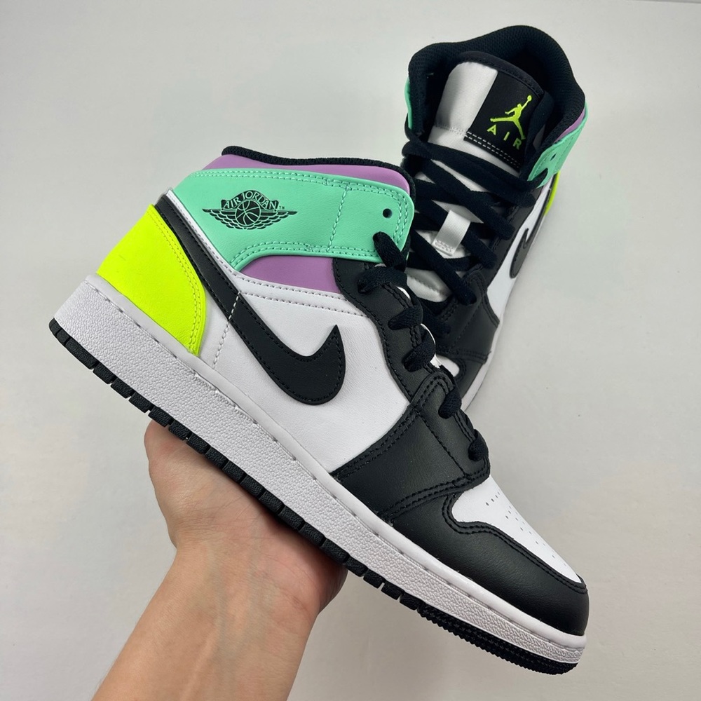 Nike Air Jordan 1 Mid